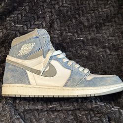 Hyper Royals Jordan 1s
