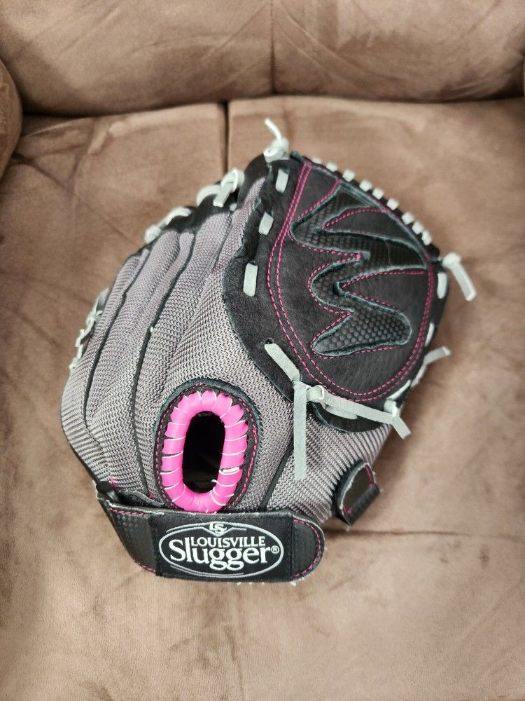 Girls Baseball Glove
