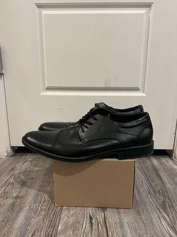 Dress shoes