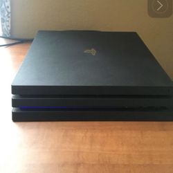PS4 Pro + Extras