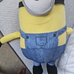 Stuart Minion 20" Plush