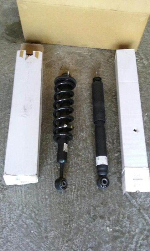 2016 Toyota 4 Runner Bilstein OEM Suspension mint condition