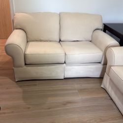 Sofa & Loveseat.      ) 