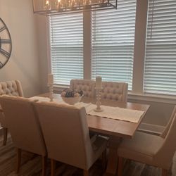 Beautiful Dining Set- Table + 8 Chairs