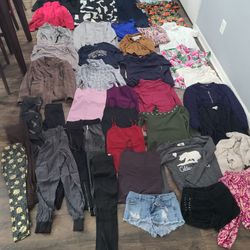 Womens Size Xs Small/Small Bundle