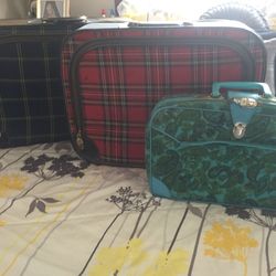 Retro/Vintage overnight suitcases