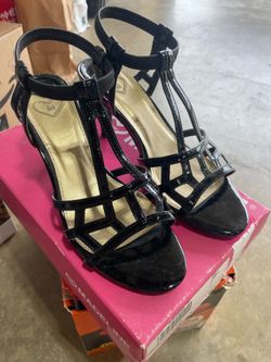 Madeleine  Black Patent Heels Size 7.5