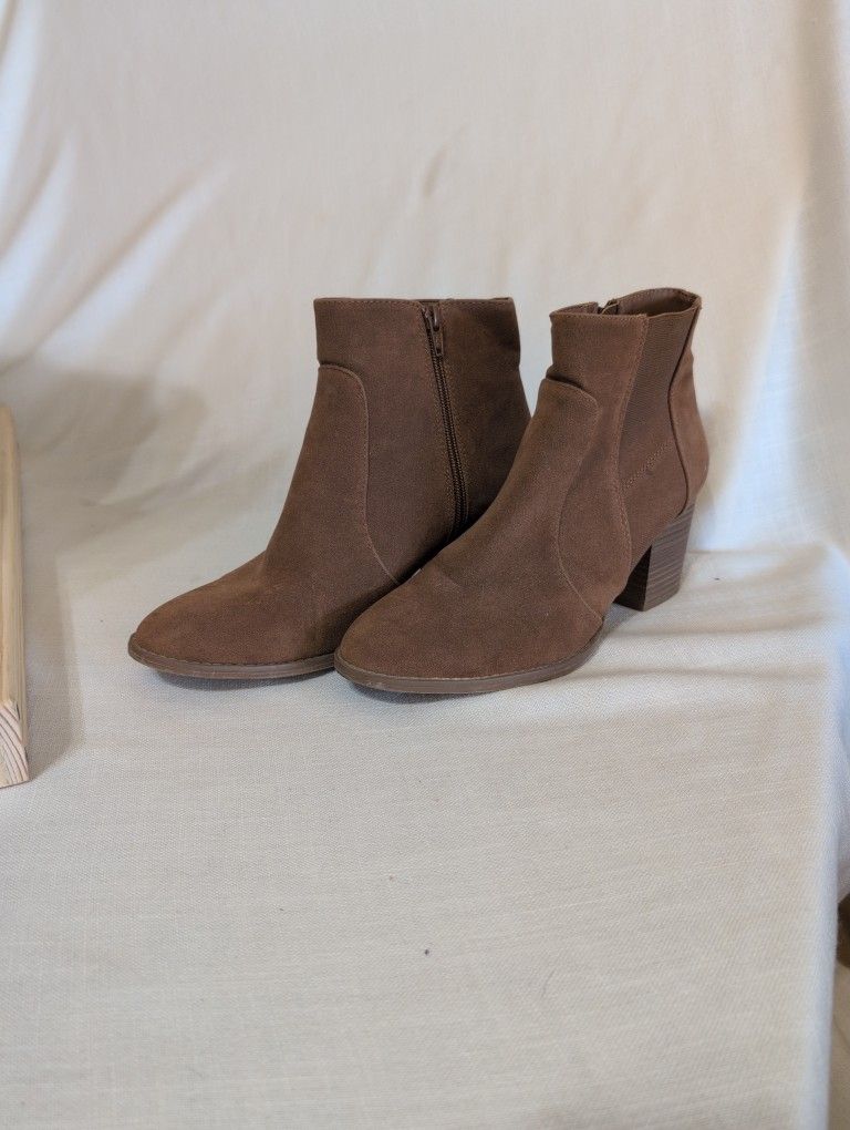 ANKLE BOOTS Universal Thread Women's Ankle Booties - Size 10