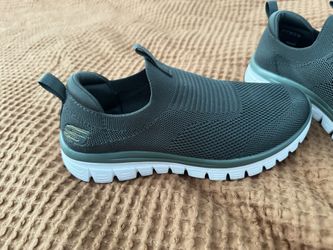 Skechers