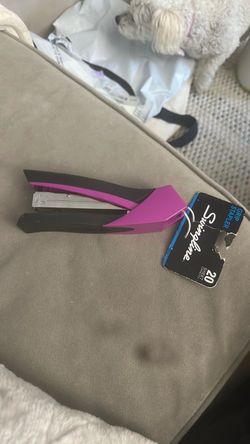 Swingline Grip Stapler Pink and Black
