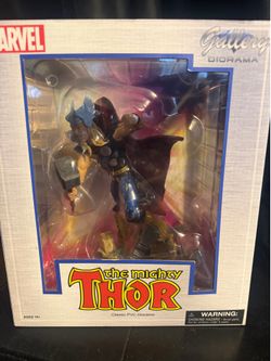 THE MIGHTY THOR STATUE