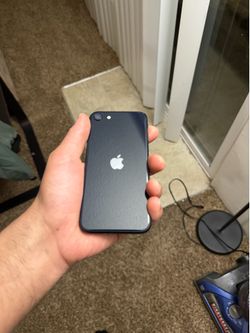 iPhone se 3