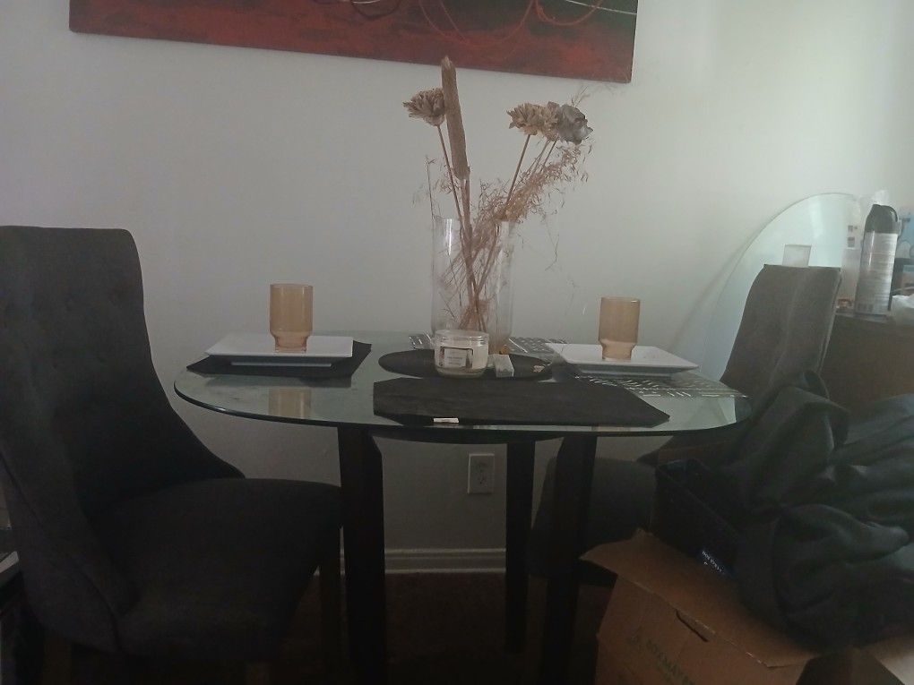 Free Dining Room Table & 2 Chairs