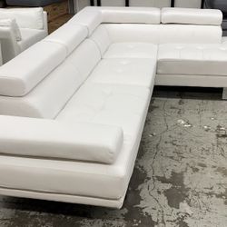 New White Leather Sectional (Finance and Delivery)