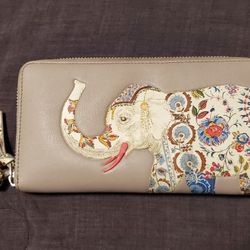 Tory Burch Elephant Zip Continental Wallet