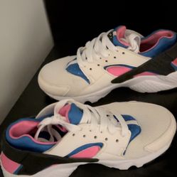 Nike Huaraches  Dynamic Pink