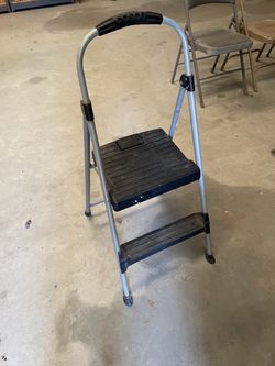 Folding Step Ladder
