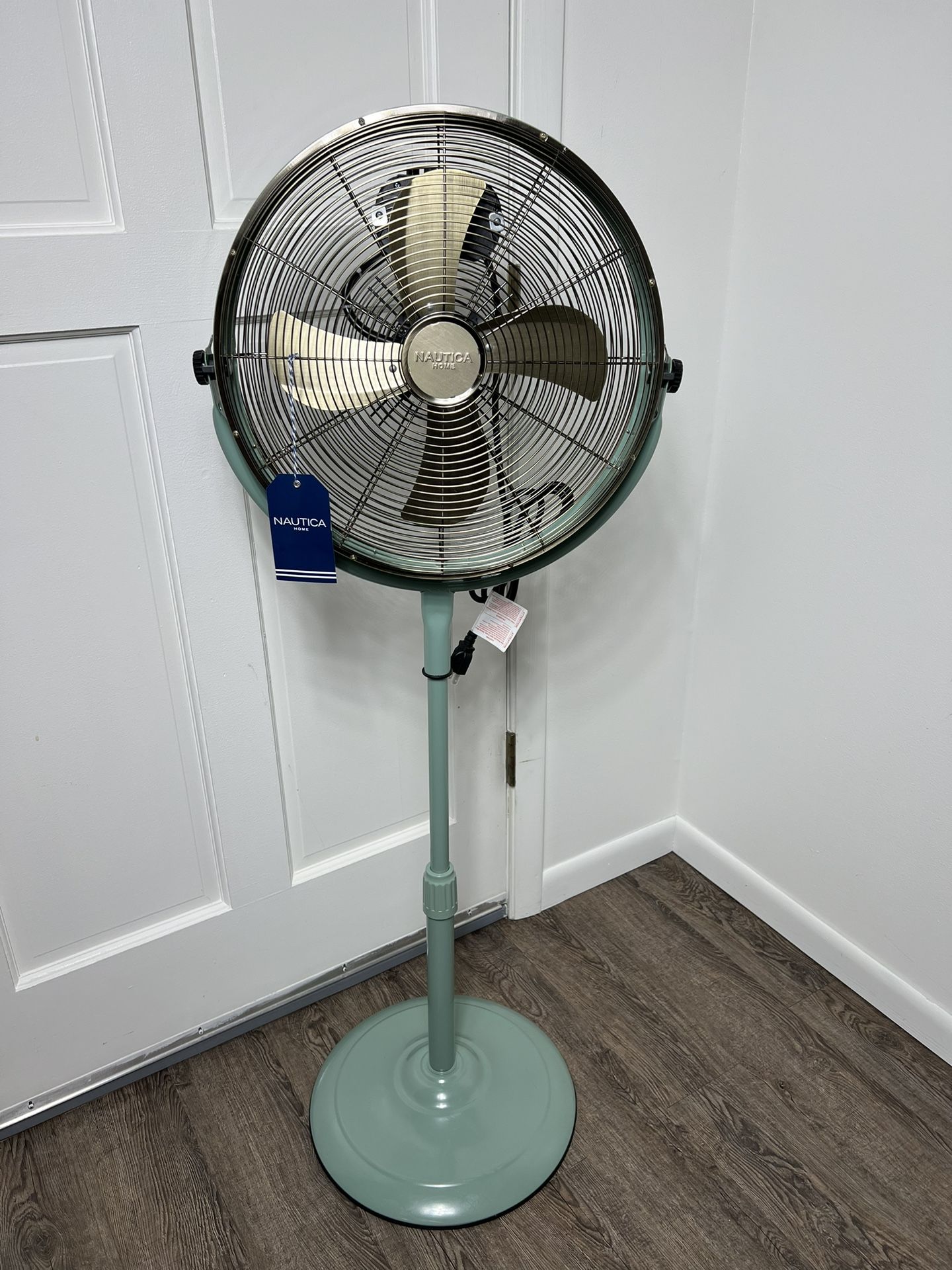 Nautica retro metal pedestal fan 3 Speed Fan with Adjustable Height, 18”