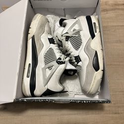 Jordan 4 Military Black  