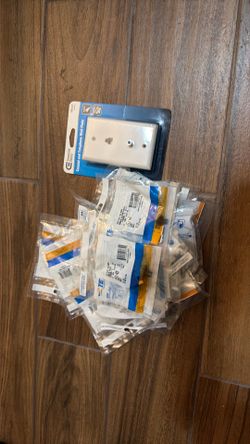 Low voltage category 6 network jacks