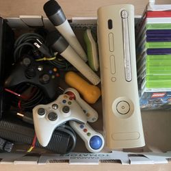 Xbox 360 Kinect Plus Controllers & Games