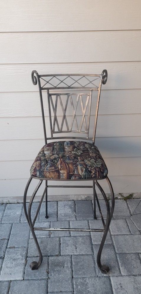 Metal Chairs/Stool