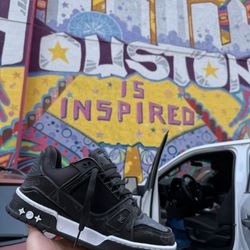 Louis Vuitton Counter