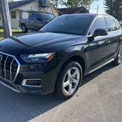 2021 Audi Q5 Premium