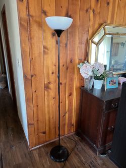 Black Floor Lamp