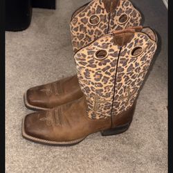 Women Ariat Boots 