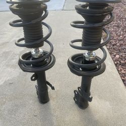 2006 Toyota Corolla Struts / Shocks