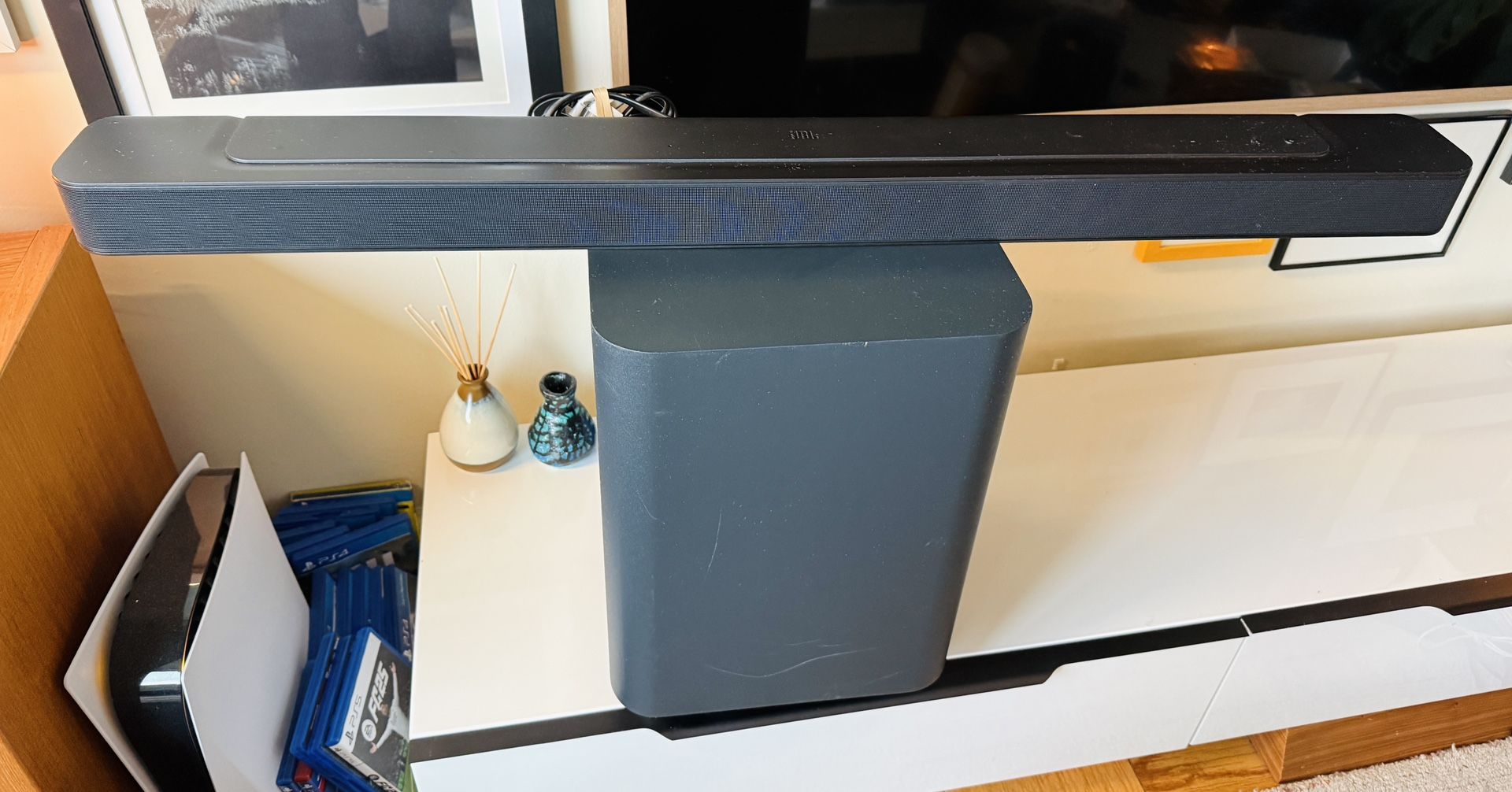 JBL Soundbar and subwoofer with Multibeam and Dolby Atmos