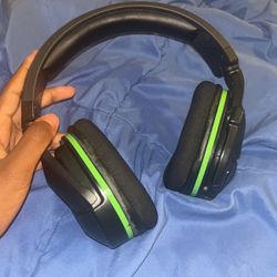 good Headset In Good Condition