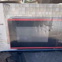 Microwave Oven 