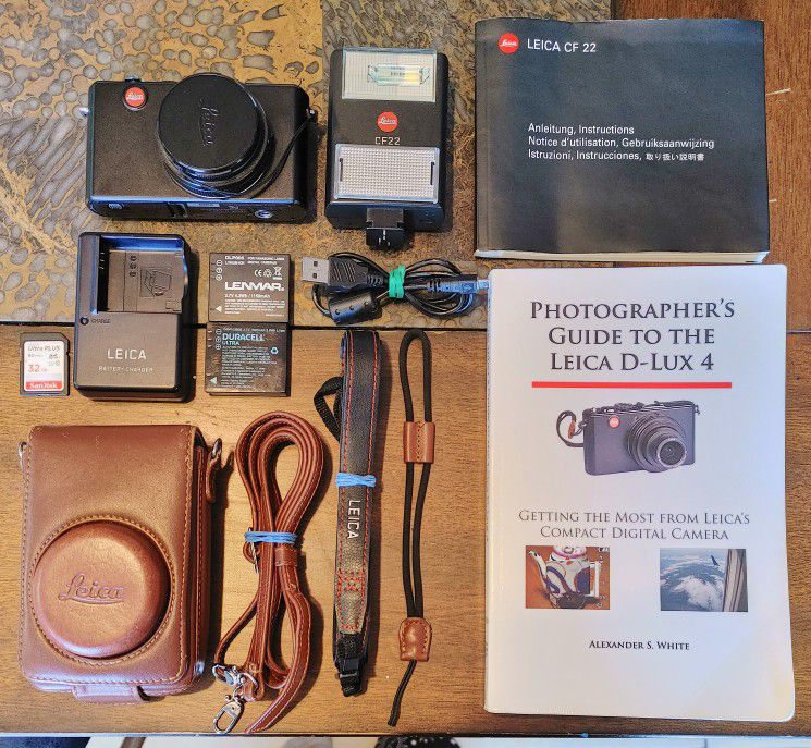 Leica D-LUX 4 Digital Camera & Accessories Set (READ DESCRIPTION)