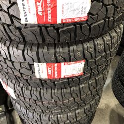 Lt285/70/17 Suretrac A/T