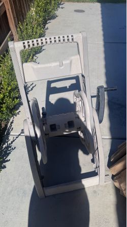 Garden hose reel