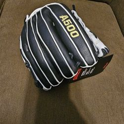 Wilson 12'' Girls' A550 Siren Series Softball Glove