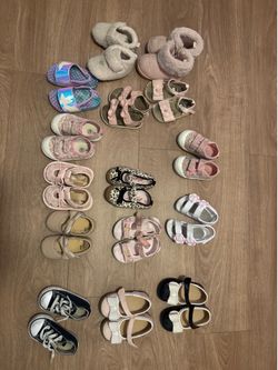 Toddler shoes size 4/5