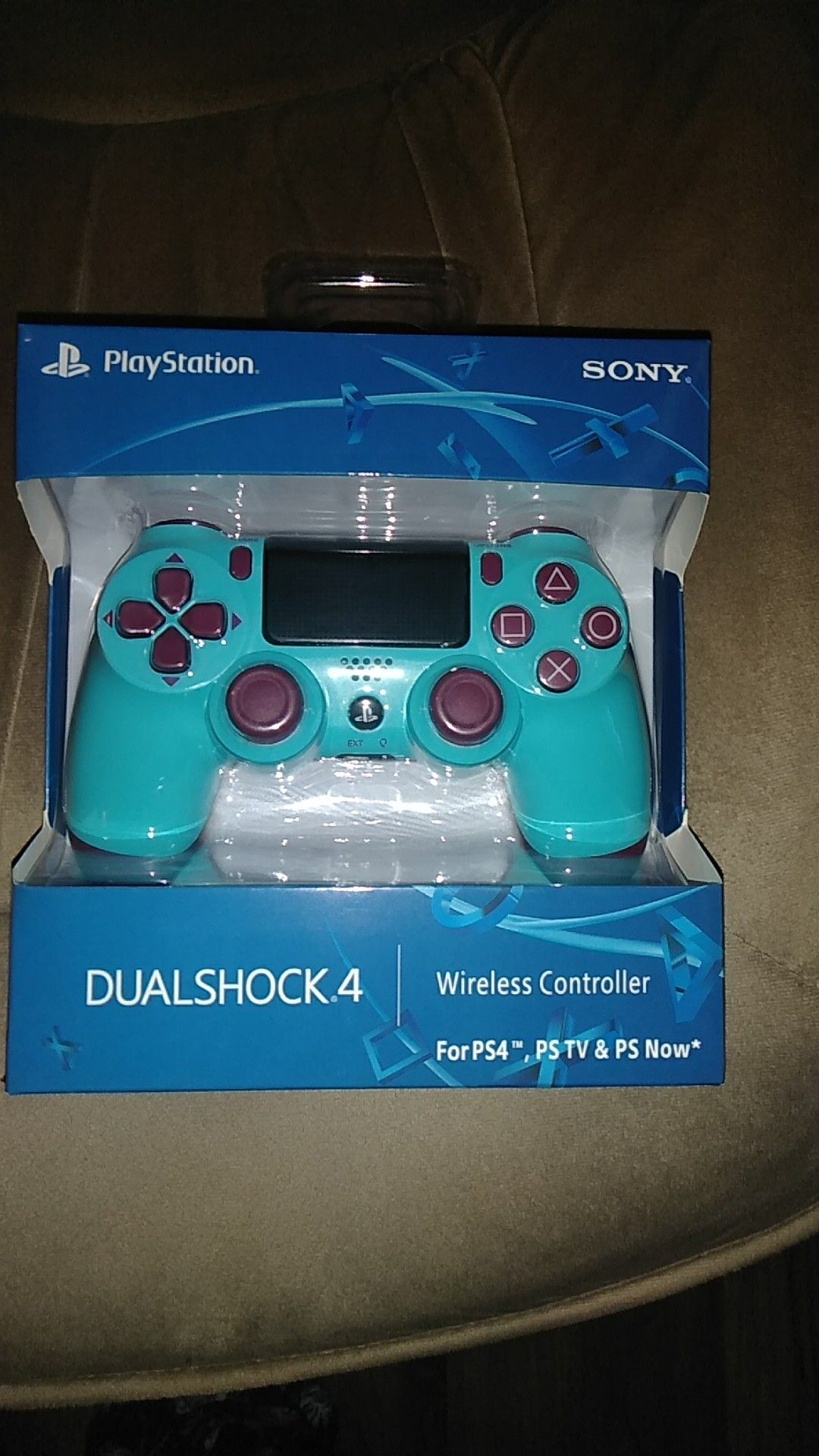 Berry blue PS4 controller Dualshock 4