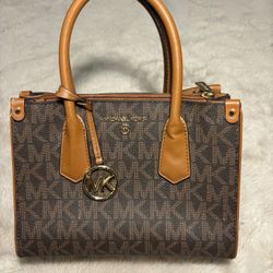Micheal Kors Bag 