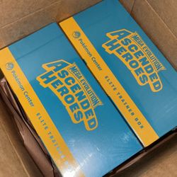 Ascended Hero’s Pokemon Center Etb.. Minor Tear 