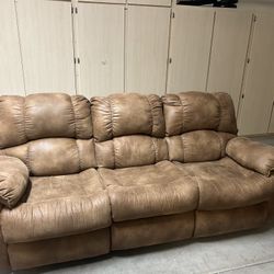 Couch And Love Seat Set 