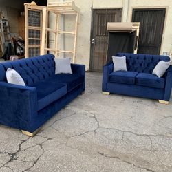 $1199 Brand New Sofa And Loveseat Set (read description below)