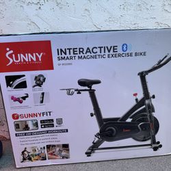 Sunny Health & Fitness Indoor Cycling Bike with Device Mount w Smart Bluetooth & FREE SunnyFit® App - SF-B122955