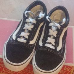 Vans Women's Old Skool Platform Sneakers $30.00 (size 6)