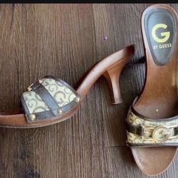 Woman’s Shoes Guess, 8.5size