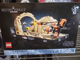 LEGO Star Wars Mos Espa Podrace Diorama (Set 75380).  New Never Opened
