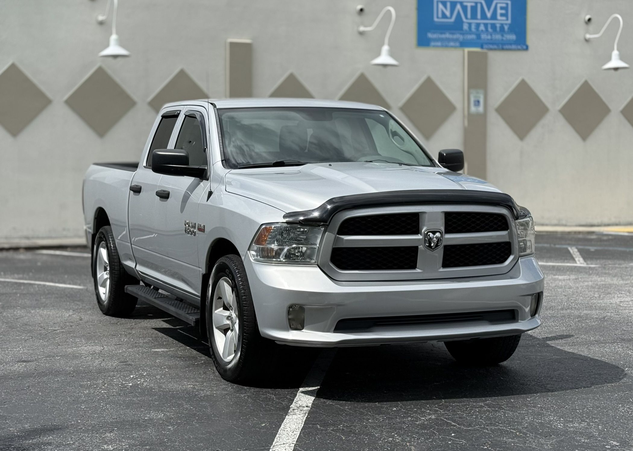 2014 RAM 1500 V8