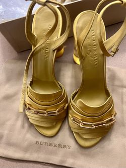 Burberry High Heels Is Size 9